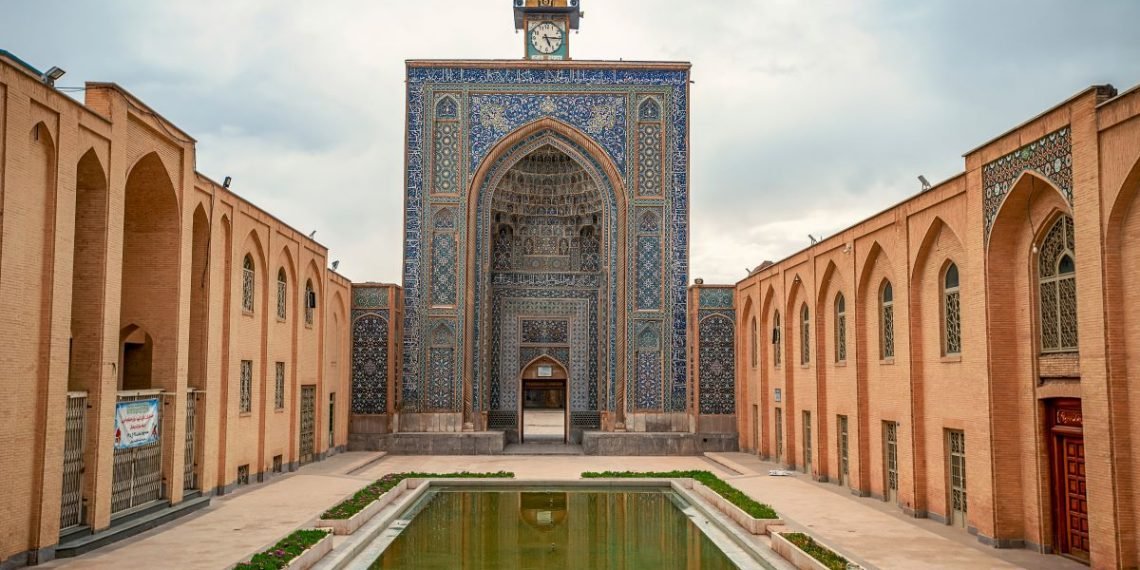 فلاي دبي الى كيش وكرمان