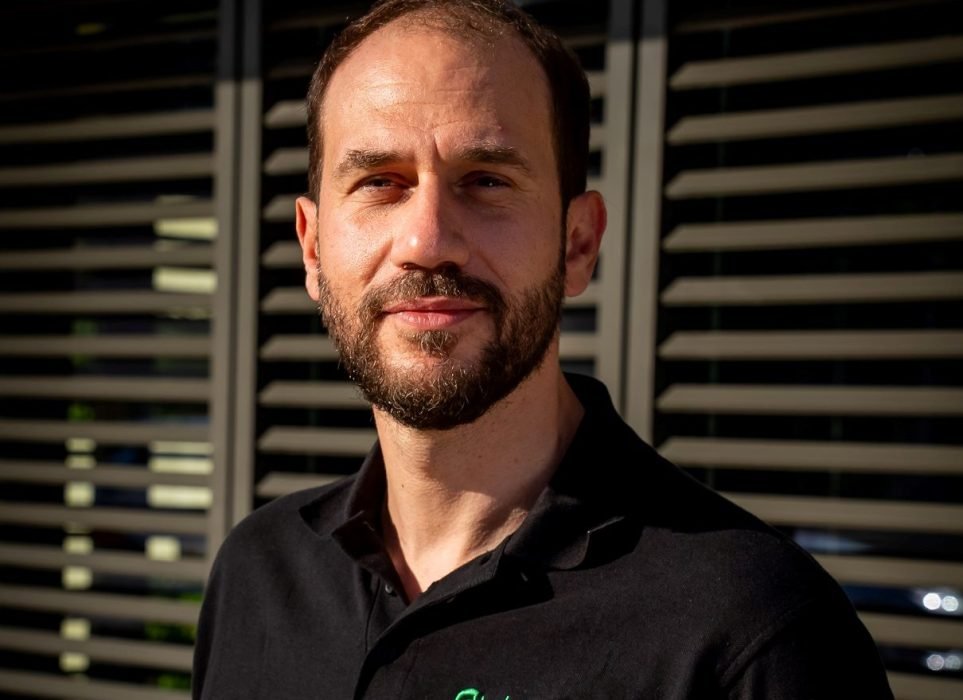 ناجي حداد- دليفركت